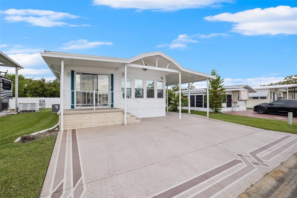 AMERICAN CONDOMINIUM