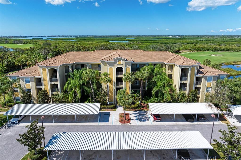 RIVER STRAND GOLD & COUNTRY CLUB