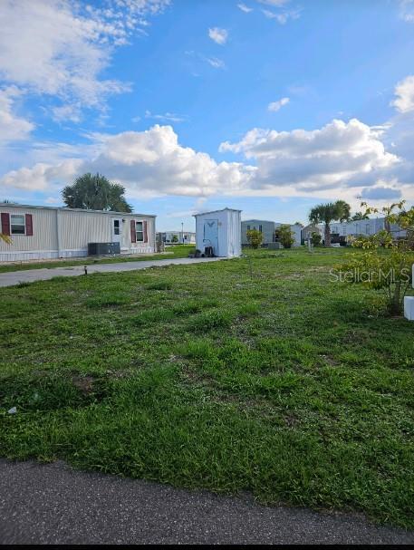 VILLAGE HOLIDAY LAKE