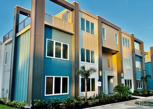 SPECTRUM AT REUNION CONDO PH 8A & 8B