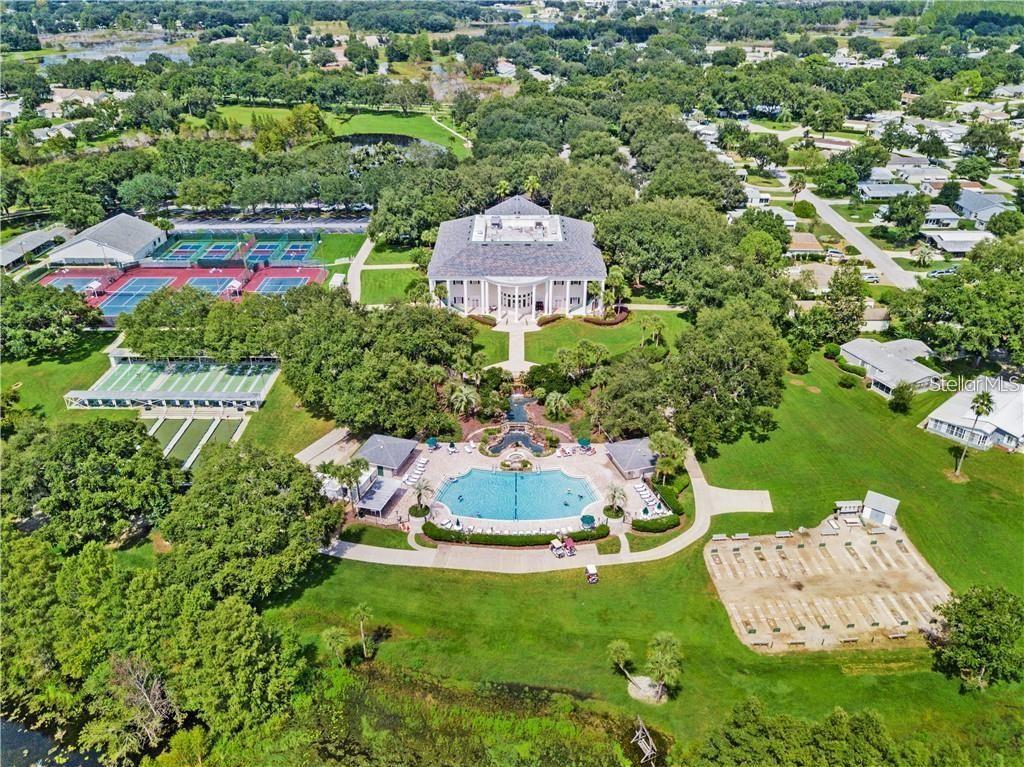 PLANTATION AT LEESBURG WATERBRIDGE VILLAGE