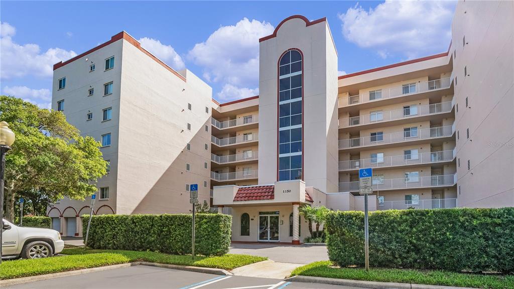 CARMEL BY THE LAKE UNIT 5