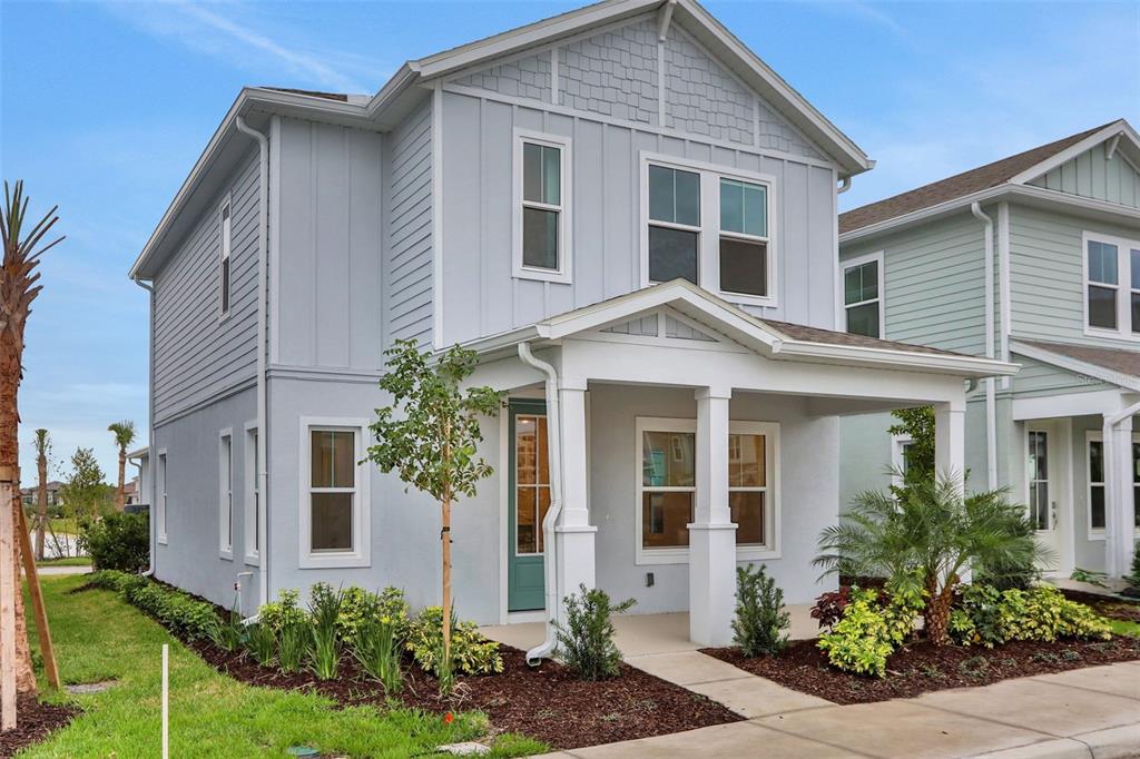 BUNGALOW WALK LAKEWOOD RANCH NEIGHBORHOOD