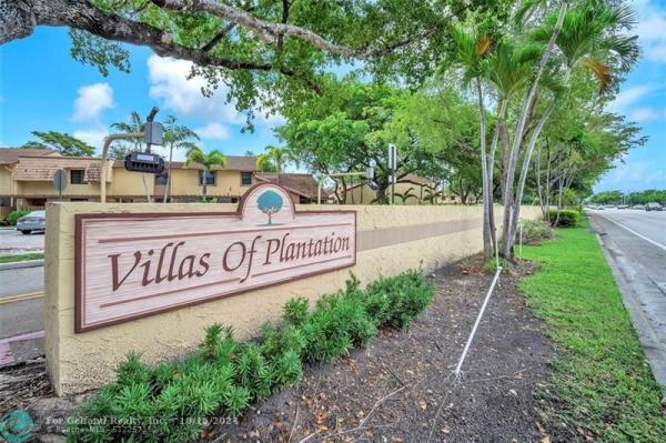 Villas Of Plantation 100-