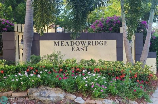 Meadowridge East Condo
