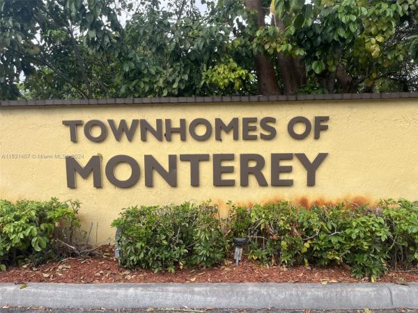 TOWNHOMES OF MONTEREY