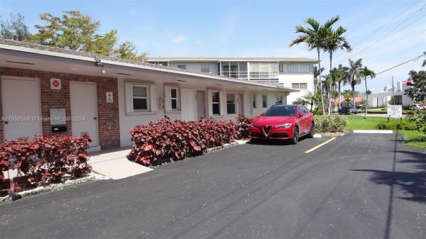 GOLDEN ISLES CONDO APTS