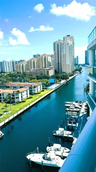 THE ATRIUM AT AVENTURA CO