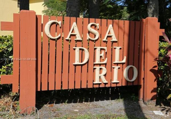 CASA DEL RIO CONDO