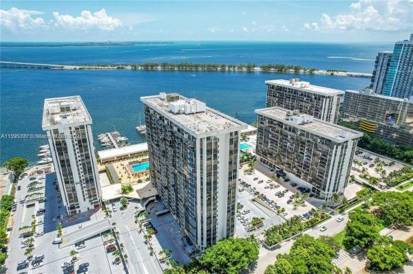 BRICKELL PLACE CONDO