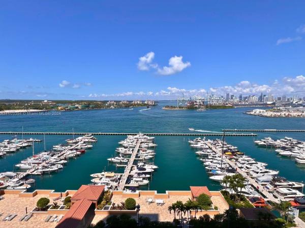 YACHT CLUB AT PORTOFINO C