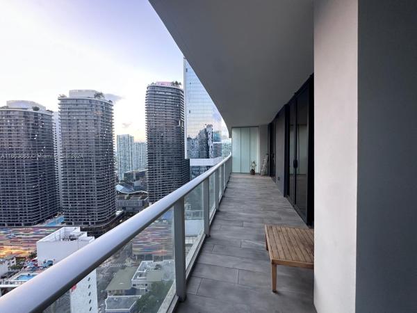 1010 BRICKELL CONDO