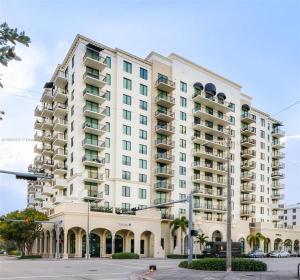 1300 PONCE CONDO