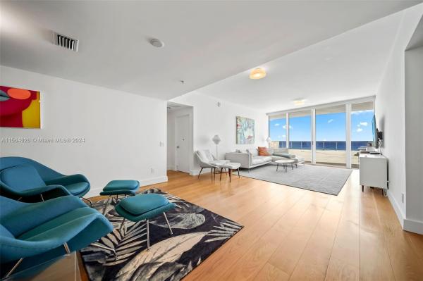 CARILLON CONDO