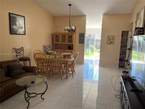 LESLIE PATIO HOMES SEC 4