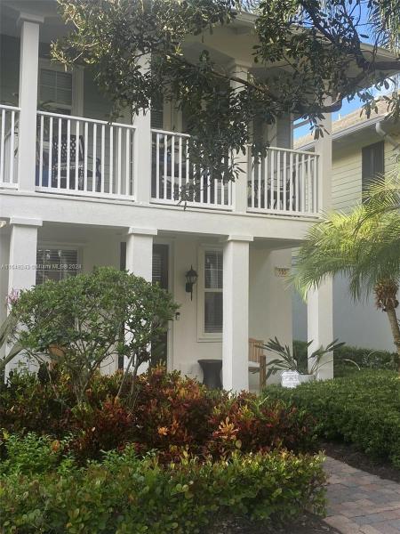 Martinique of Abacoa