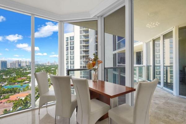 19333 COLLINS AVE #2009, SUNNY ISLES BEACH, FL 33160