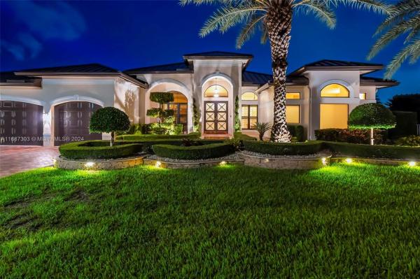 SUNSET LAKES PLAT TWO