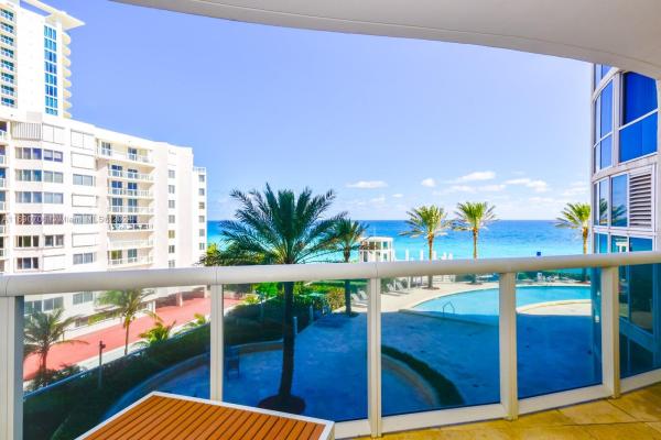 17201 COLLINS AVE #707, SUNNY ISLES BEACH, FL 33160