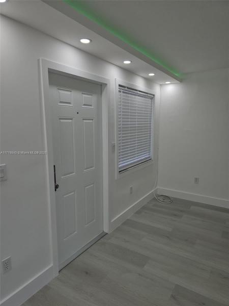 801 MERIDIAN AVE CONDO AP