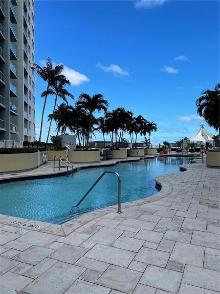 253 NE 2ND ST #2304, MIAMI, FL 33132