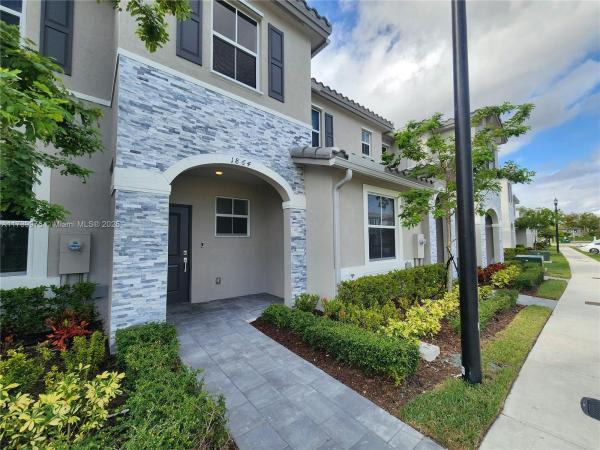 KEYS GATE RESIDENTIAL