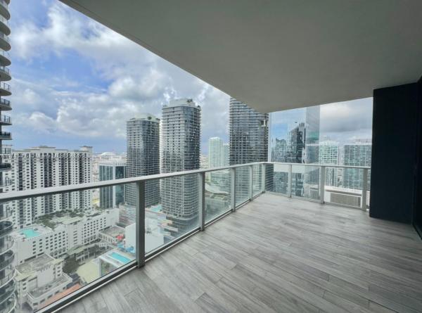 1010 BRICKELL AVE #3711, MIAMI, FL 33131