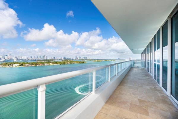 THE BENTLEY BAY CONDO