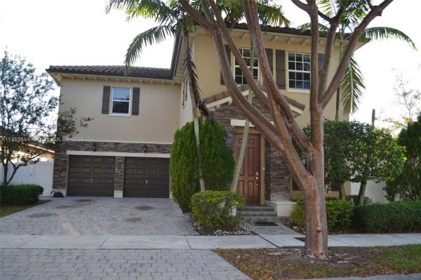 KENDALL COMMONS RESIDENTI