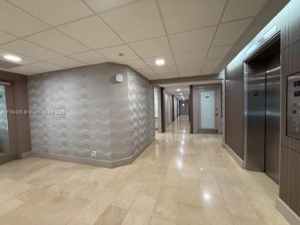 BRICKELL HARBOUR CONDO