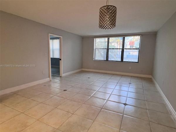 CRISTAL SHORES CONDO