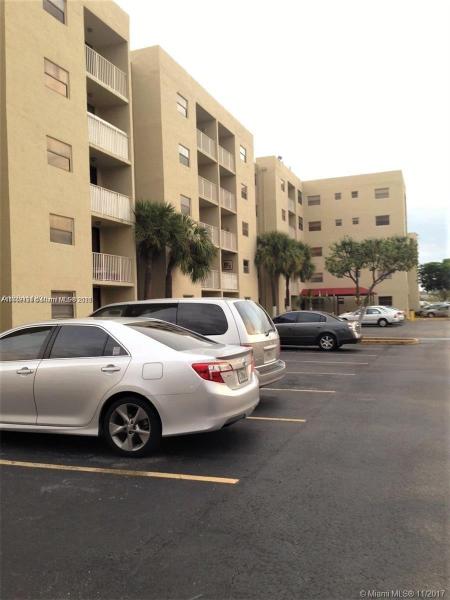 FONTAINEBLEAU GARDENS CON