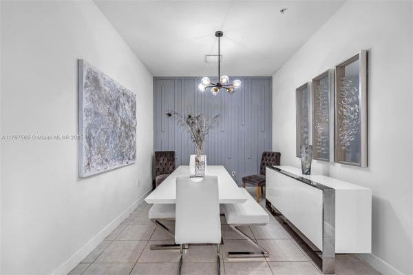 APEX AT PARK CENTRAL COND