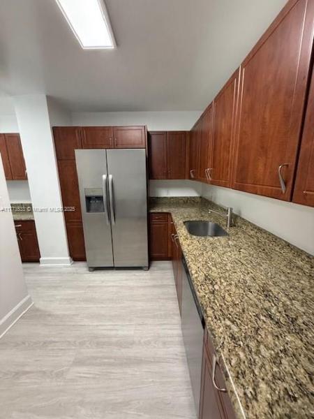 401 BLU OF NORTH BEACH CO