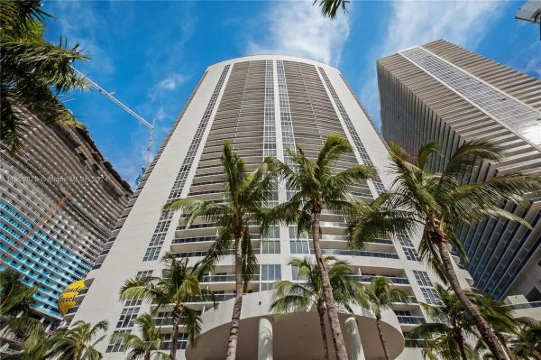 1800 S OCEAN DR #909, HALLANDALE BEACH, FL 33009