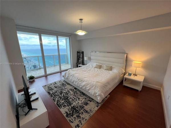 1830 S OCEAN DR #4310, HALLANDALE BEACH, FL 33009