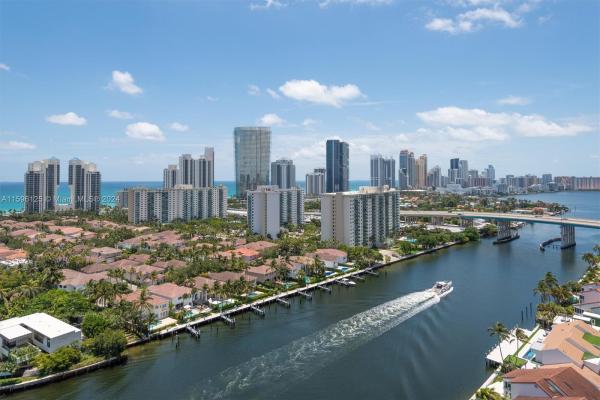 TURNBERRY ISLE SOUTH