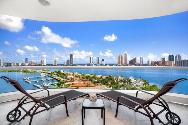 BELLAMARE @ WILLIAMS ISLA