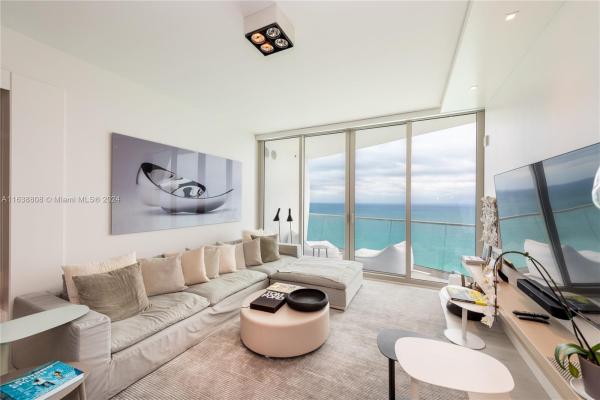 16901 COLLINS AVE #2404, SUNNY ISLES BEACH, FL 33160
