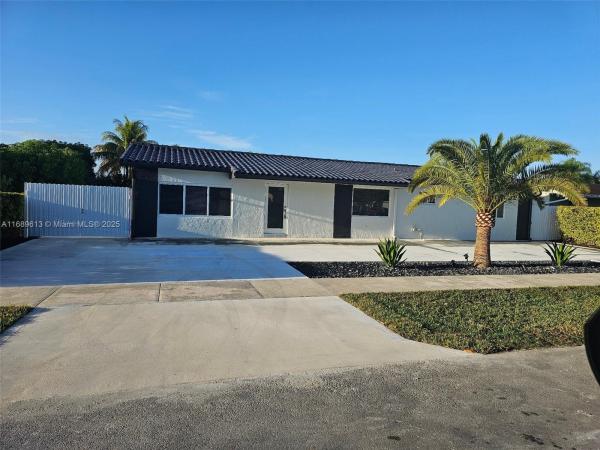 SNAPPER CREEK VILLAS