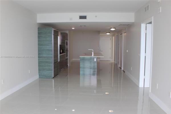 460 NE 28TH ST #2705, MIAMI, FL 33137