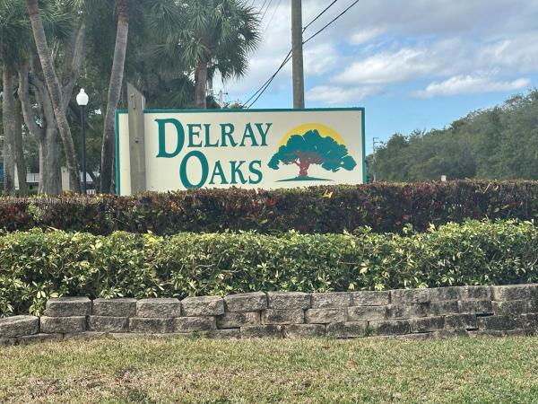 Delray Oaks