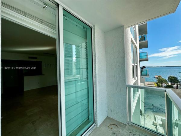 SOLARIS AT BRICKELL BAY C