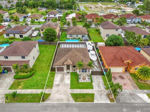 RIVIERA GRANDE ESTATES SU