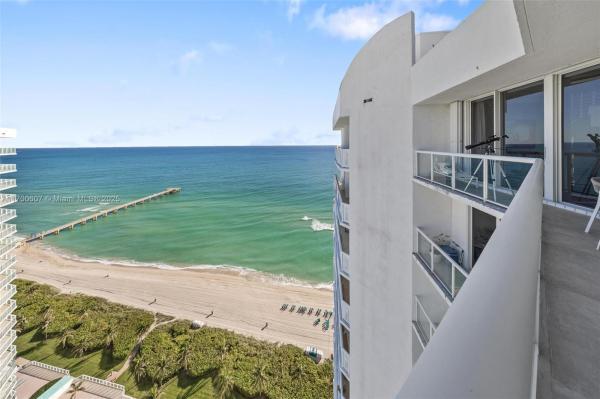16425 COLLINS AVE #OS15A, SUNNY ISLES BEACH, FL 33160