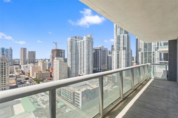 50 BISCAYNE CONDO