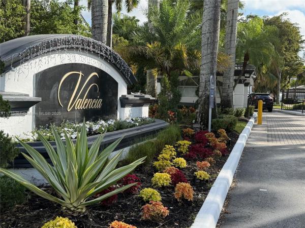 VALENCIA AT DORAL CONDO N