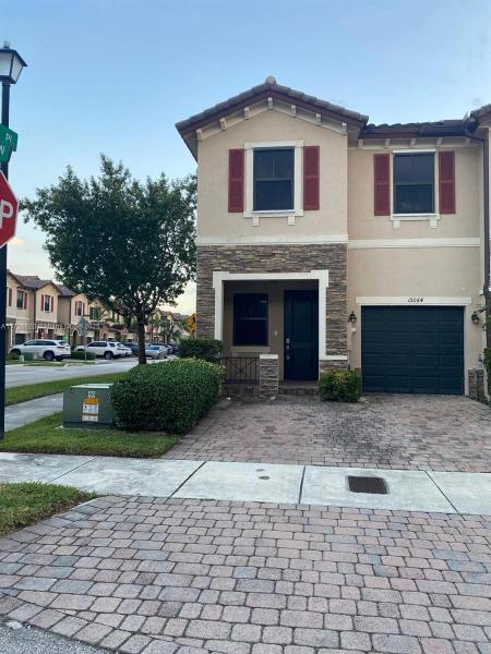 GARDEN ESTATES AT THE HAM