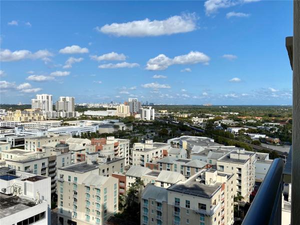METROPOLIS I AT DADELAND C