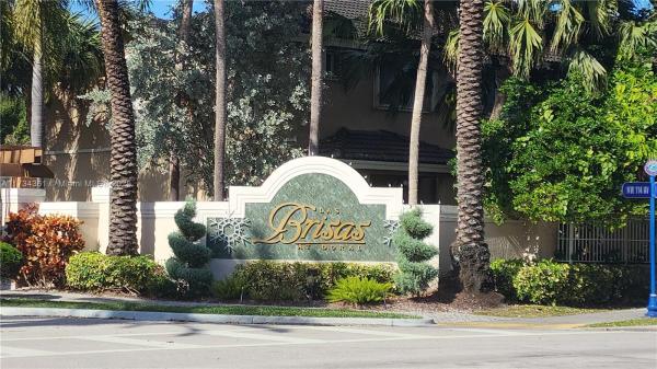 LAS BRISAS AT DORAL CONDO